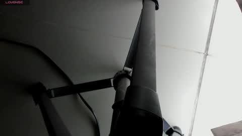 Snapshot of tamara_serra__ chatting on 10/18/25, 07:36 TAMARA SERRA online show from 10/18/25, 07:36