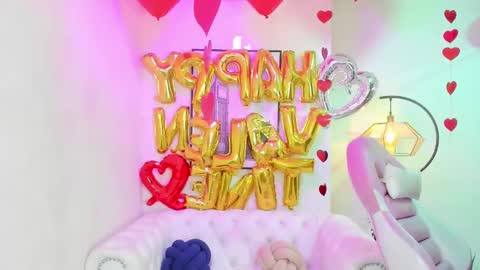 Tamara online show from 02/16/25, 09:04