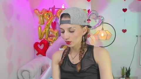 Tamara online show from 02/18/25, 09:54