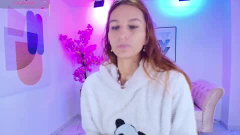 Tamara online show from 10/19/25, 03:40