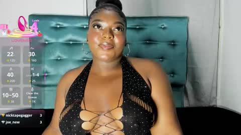 Snapshot of tamaramilleer chatting on 12/13/25, 11:54 tamaramilleer online show from 12/13/25, 11:54