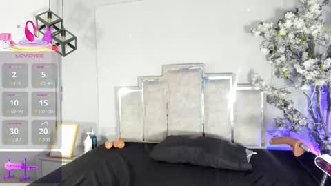 Snapshot of tamaramilleer chatting on 01/10/26, 04:03 tamaramilleer online show from 01/10/26, 04:03