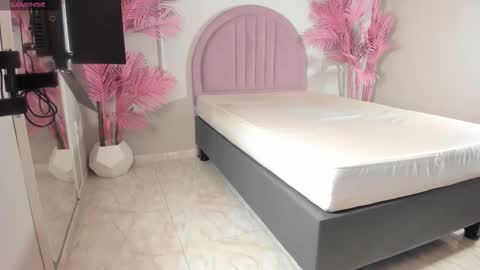 Snapshot of tamaramilleer chatting on 02/15/26, 03:36 tamaramilleer online show from 02/15/26, 03:36