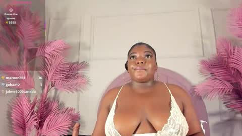 Snapshot of tamaramilleer chatting on 02/20/26, 06:26 tamaramilleer online show from 02/20/26, 06:26