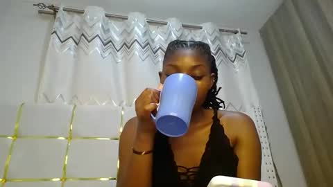 Snapshot of tamia538235 chatting on 02/07/25, 07:06 tamia online show from 02/07/25, 07:06