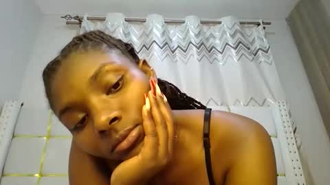 Snapshot of tamia538235 chatting on 02/19/25, 09:47 tamia online show from 02/19/25, 09:47