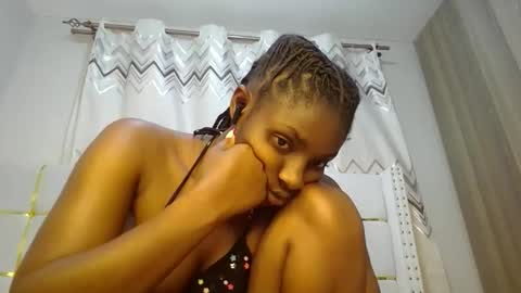 Snapshot of tamia538235 chatting on 02/24/25, 03:23 tamia online show from 02/24/25, 03:23