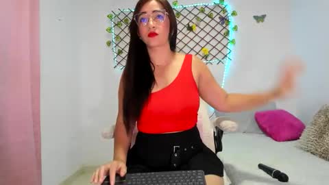 TamiDesire online show from 10/12/25, 12:15