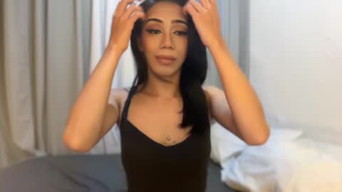 Snapshot of tamira_sassyqueen chatting on 08/09/26, 05:23 Kylie online show from 08/09/26, 05:23