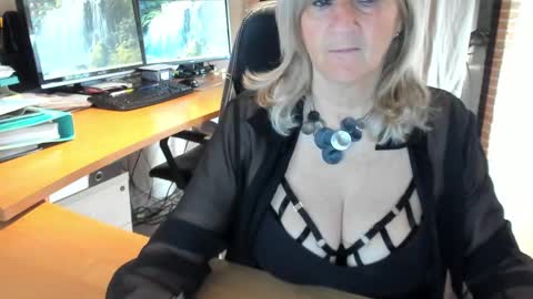 Tammy online show from 01/31/25, 09:37