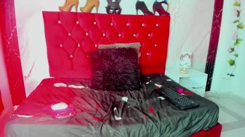 tamytrickss1 online show from 03/18/26, 01:36