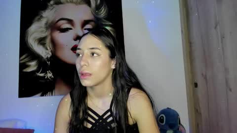 tania06 online show from 10/20/25, 01:44