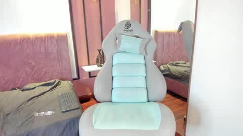 tania_fontana online show from 01/05/25, 06:35