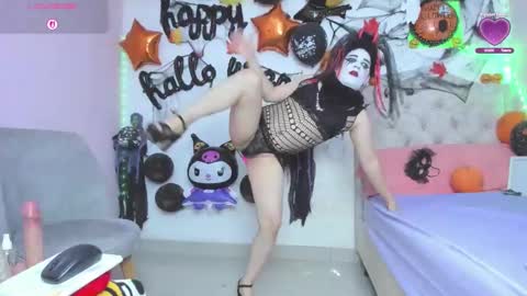 Tania lucia  online show from 10/24/25, 05:37