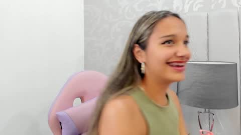 Snapshot of taniacarterr chatting on 02/03/25, 06:17 TaniaCarter online show from 02/03/25, 06:17