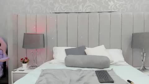 Snapshot of taniacarterr chatting on 02/11/25, 11:54 TaniaCarter online show from 02/11/25, 11:54