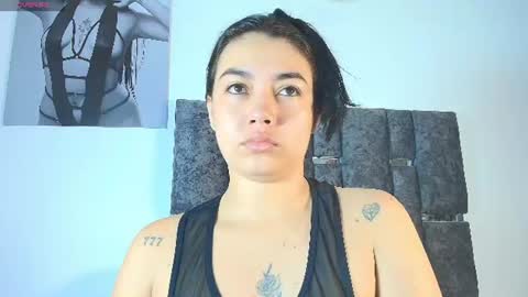 Snapshot of taniamilan chatting on 07/17/26, 10:44 Tania online show from 07/17/26, 10:44