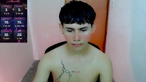 Snapshot of tanjiro_cute chatting on 09/13/25, 09:42 Andres online show from 09/13/25, 09:42