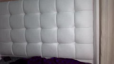 Snapshot of tannia004 chatting on 12/30/24, 12:32 tania online show from 12/30/24, 12:32