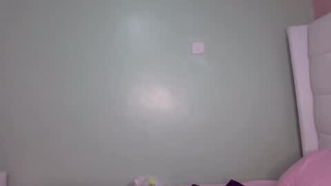 Snapshot of tannia004 chatting on 01/12/25, 08:03 tania online show from 01/12/25, 08:03