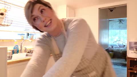 Lilith Eden  sometimes Eve online show from 10/30/25, 10:10