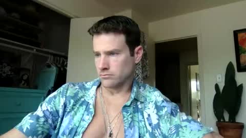 Dr. Love online show from 04/17/26, 03:37