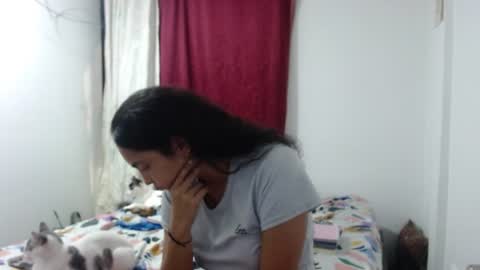 Snapshot of tantricroots chatting on 06/27/26, 02:05 Angeline Follow online show from 06/27/26, 02:05