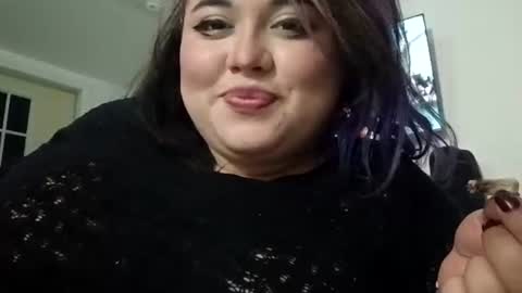 Snapshot of taraluvsu chatting on 07/14/26, 05:45 Tara Esa online show from 07/14/26, 05:45