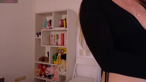 Tara White online show from 03/05/26, 09:11