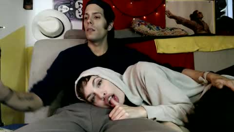T  J   online show from 05/09/26, 03:01