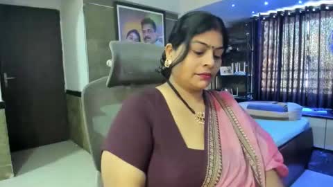 tarivishu23 online show from 10/22/25, 02:34