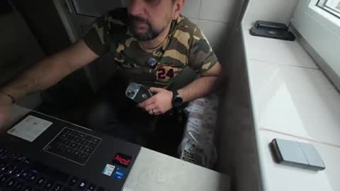 tarkan198 online show from 02/15/25, 06:44