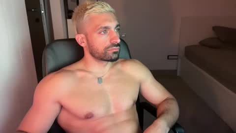 tarquit8 online show from 09/10/25, 05:46