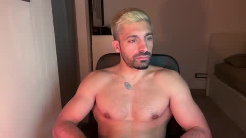 tarquit8 online show from 09/18/25, 09:06