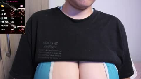 Snapshot of tarrant_ chatting on 05/11/26, 11:02 tarrant_ online show from 05/11/26, 11:02