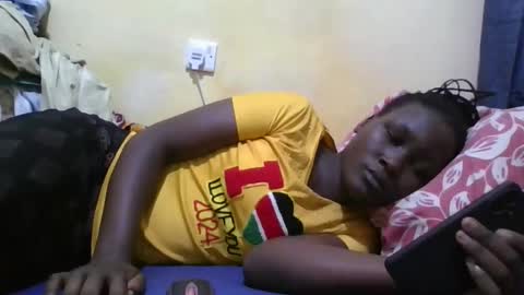 tashacute20 online show from 04/26/26, 02:37