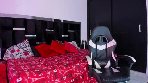 tashasant online show from 10/26/25, 08:26