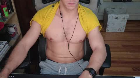 Carlenjoyswithoil online show from 02/16/25, 03:38