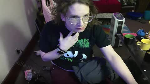 Snapshot of tasteflavored_femboy chatting on 03/01/25, 10:45 Taste online show from 03/01/25, 10:45