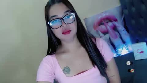 Snapshot of tastefully_yours chatting on 09/20/25, 07:37 Ms Lendy Versa 3 online show from 09/20/25, 07:37