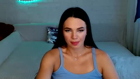 tasty_babyy online show from 09/12/25, 11:32
