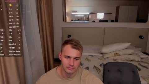 My shows 2100500 UTC3 online show from 12/06/24, 02:35