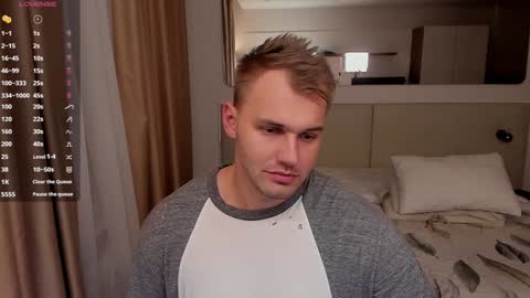 My shows 2100500 UTC3 online show from 12/08/24, 10:47