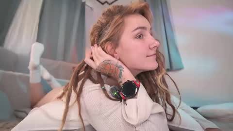 Snapshot of tasty_tomato chatting on 10/19/25, 02:07 RHEA pronanciation like Reya online show from 10/19/25, 02:07