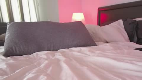 Snapshot of tasty_tomato chatting on 11/07/25, 09:31 RHEA pronanciation like Reya online show from 11/07/25, 09:31