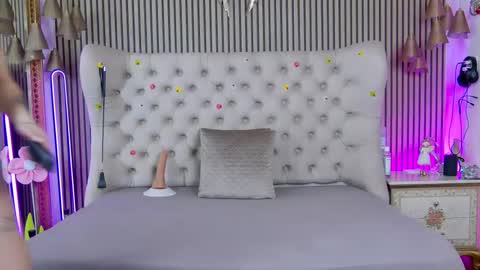 Snapshot of tastypatricia chatting on 05/08/26, 02:33 TastyPatricia online show from 05/08/26, 02:33