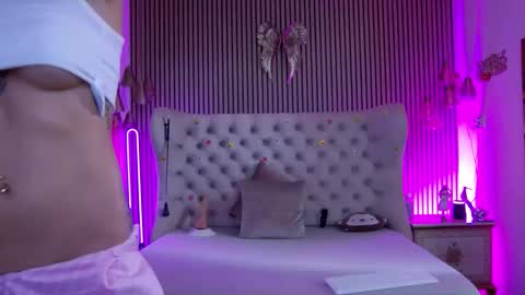 Snapshot of tastypatricia chatting on 06/03/26, 01:14 TastyPatricia online show from 06/03/26, 01:14
