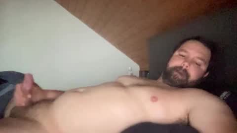 Snapshot of tatam90 chatting on 09/23/25, 01:14 tatam90 online show from 09/23/25, 01:14