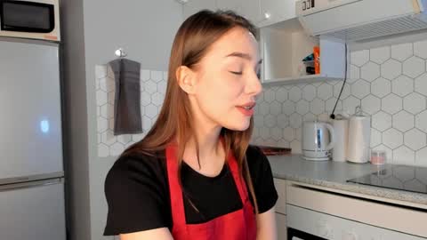 Snapshot of tate_angel chatting on 12/15/24, 04:26 Tate online show from 12/15/24, 04:26