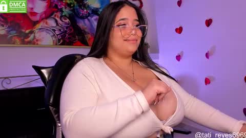 Snapshot of tati_reyes chatting on 02/18/25, 01:00 Tatiana --- Schedule Monday to Sundays 800 to 200 UTC-5 online show from 02/18/25, 01:00